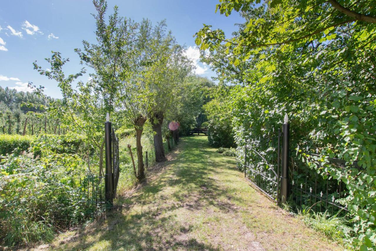 Landelijk gelegen familieboerderij Villa Oudelande Buitenkant foto